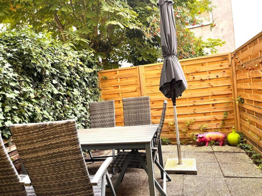 Doppelzimmer Mit Terrasse In Privatem Zuhause Lübeck Exterior foto