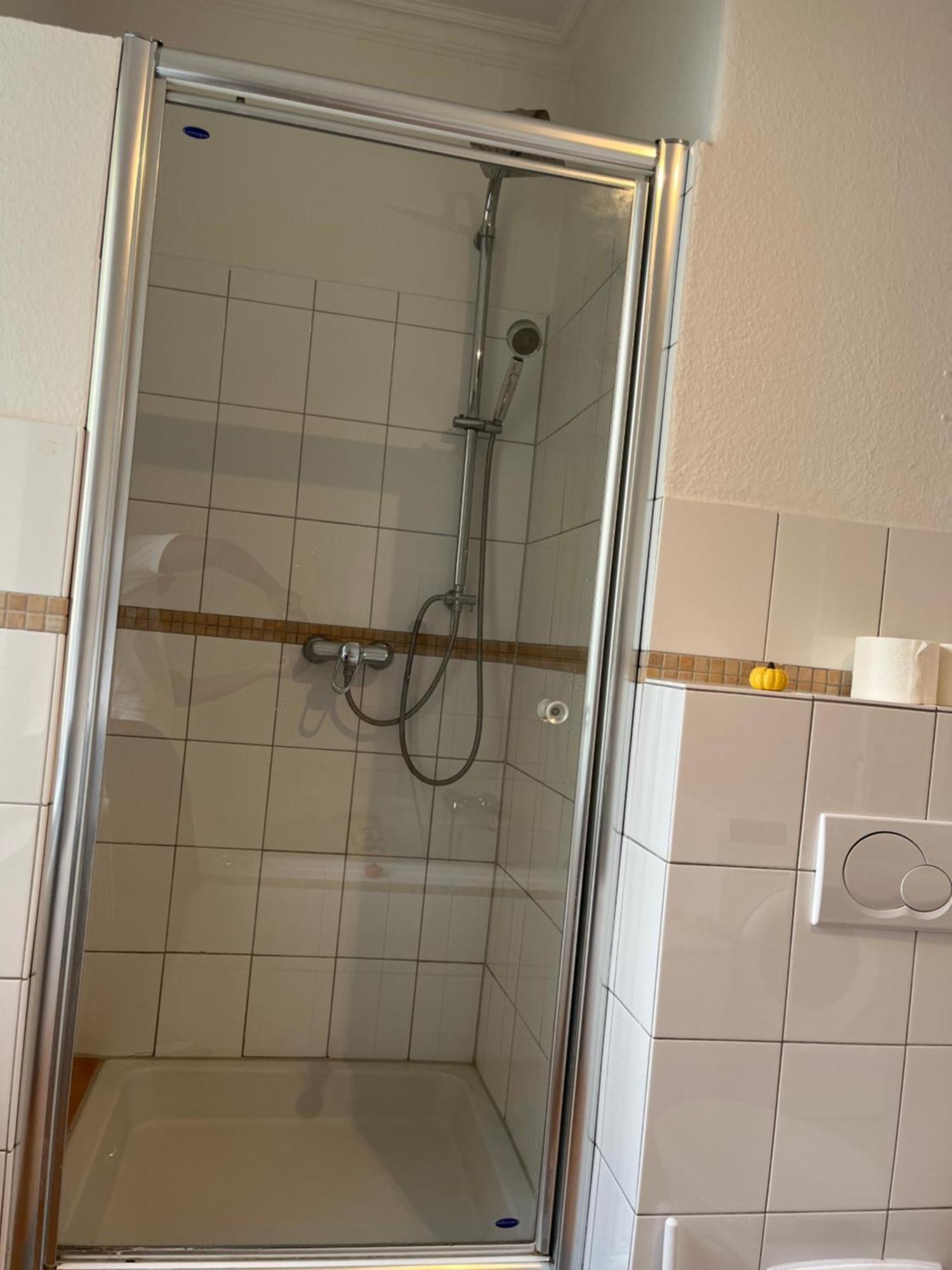 Doppelzimmer Mit Terrasse In Privatem Zuhause Lübeck Exterior foto